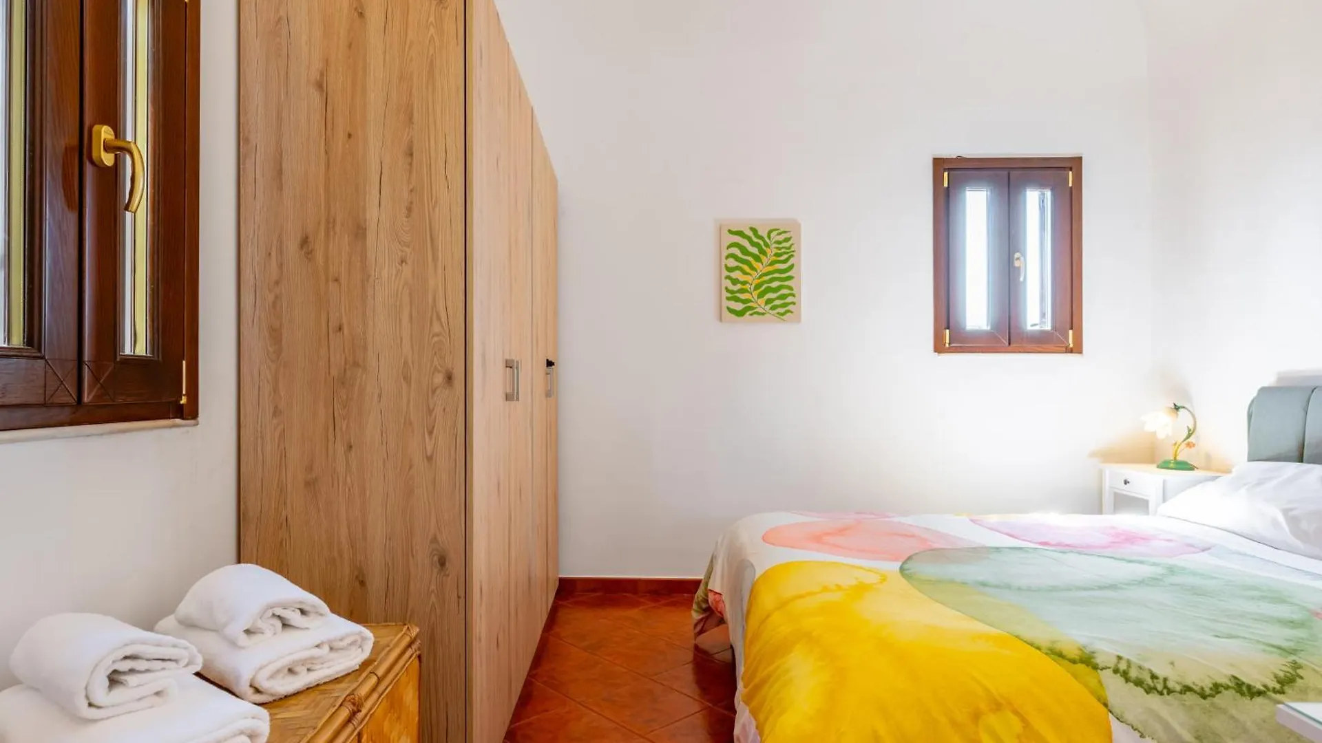Cute Apt In San Berillo - Urban Living At Its Best Catania Apartment